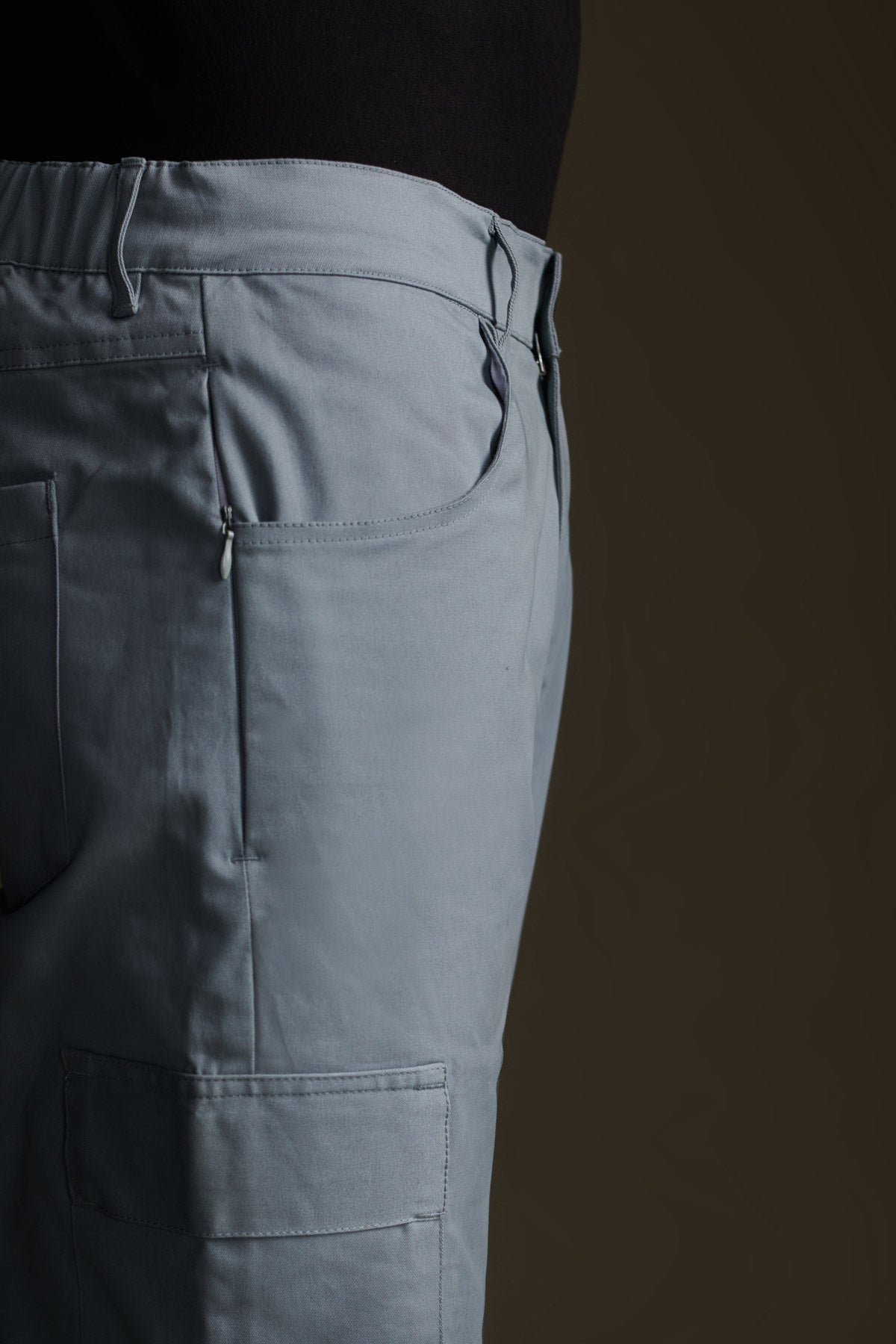 Buy Roadster Men Black Solid Slim Fit Cargos - Trousers for Men 2075905 |  Myntra